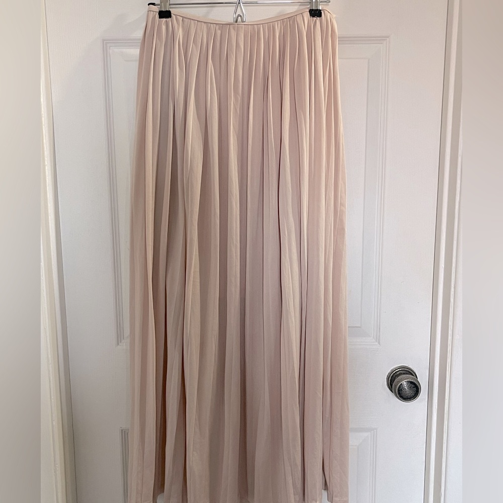 Women’s skirt